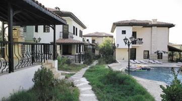 MONTA VERDE HOTEL AND VILLAS